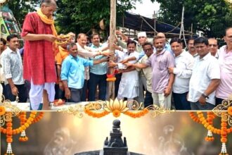 adityapur mein gunja durga pooja ki taiyariyon ka shankhnad, tridhara mandir ke roop mein banega is saal ka bhavya pandal